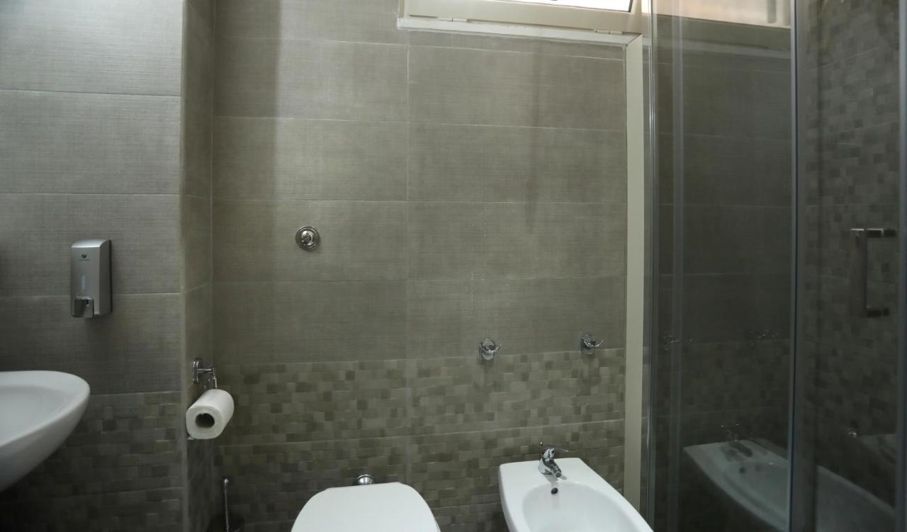 Bed and Breakfast 2 Passi A Napoli Exterior foto